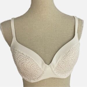 Victoria's Secret Body by Victoria Lined Demi Bra Size 32DD‎ Ecru Lace Cream